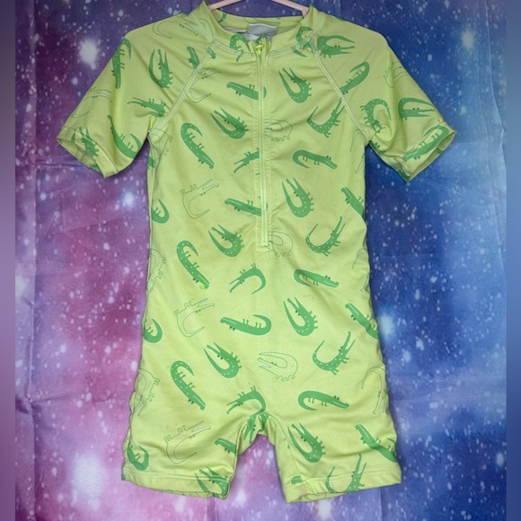 Zara boys alligator swimsuit 🛍 - Picture 1 of 3
